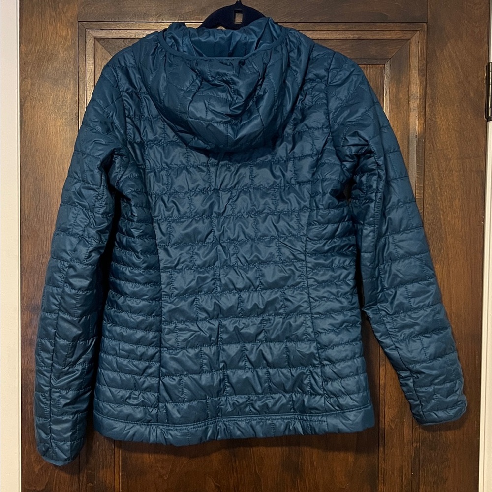 Patagonia Nano Puff Hooded Jacket - Medium - Picture 2 of 5